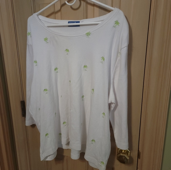 Onque Woman Tops - Womens Plus 1X Onque White Lime Grn Topical Vacation Shirt Sweatshirt Palm Tree